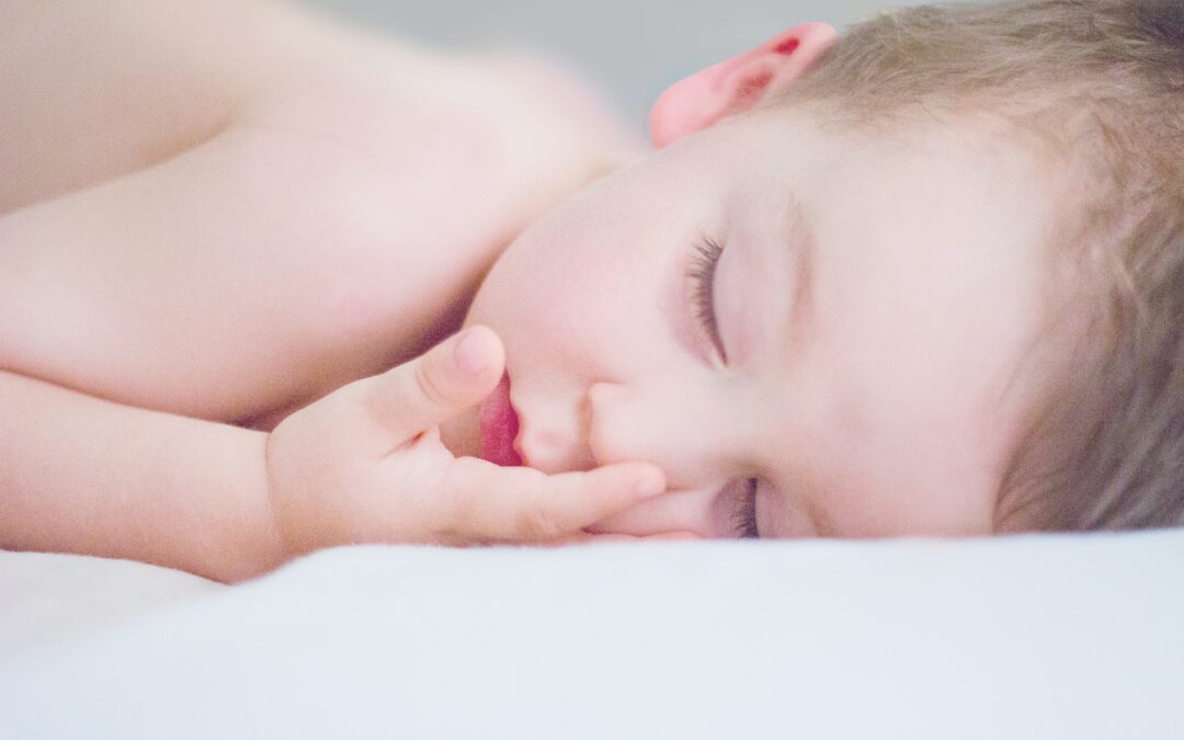 Mein Baby schläft nicht – was tun? [ 9 Tipps]
