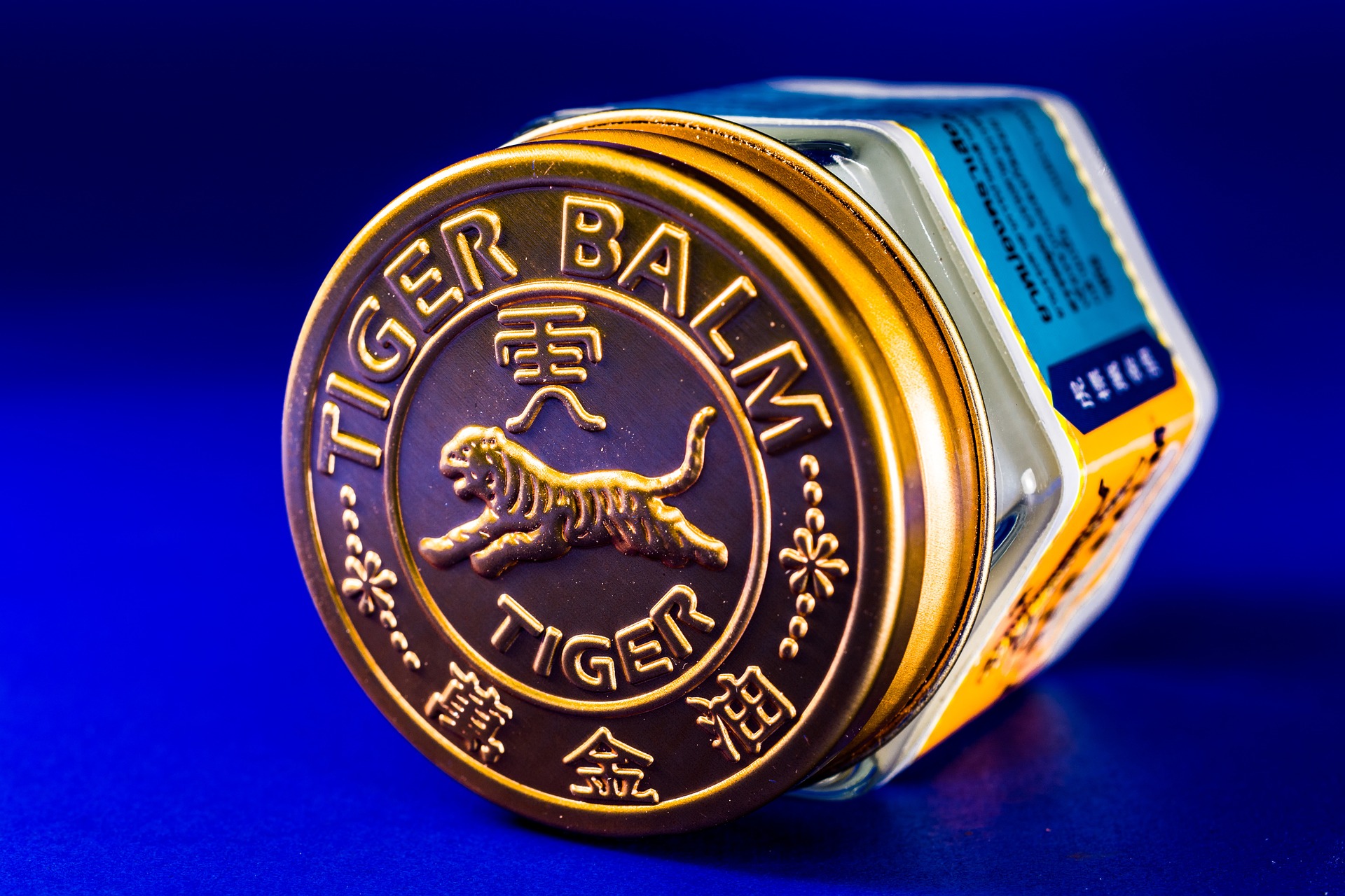 tigerbalm-274068_1920